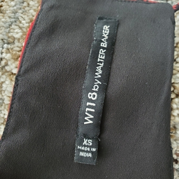 W118 by Walter Baker tank top size xsmall. Good preowned condition. - Picture 8 of 8